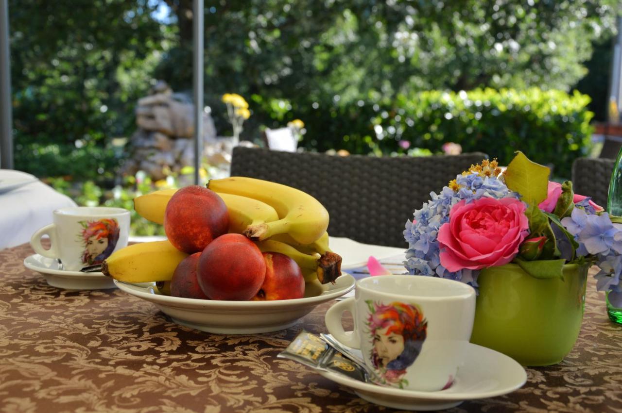 Santalezi Hotel Tomazici מראה חיצוני תמונה