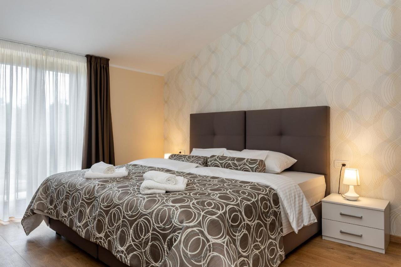 Santalezi Hotel Tomazici מראה חיצוני תמונה