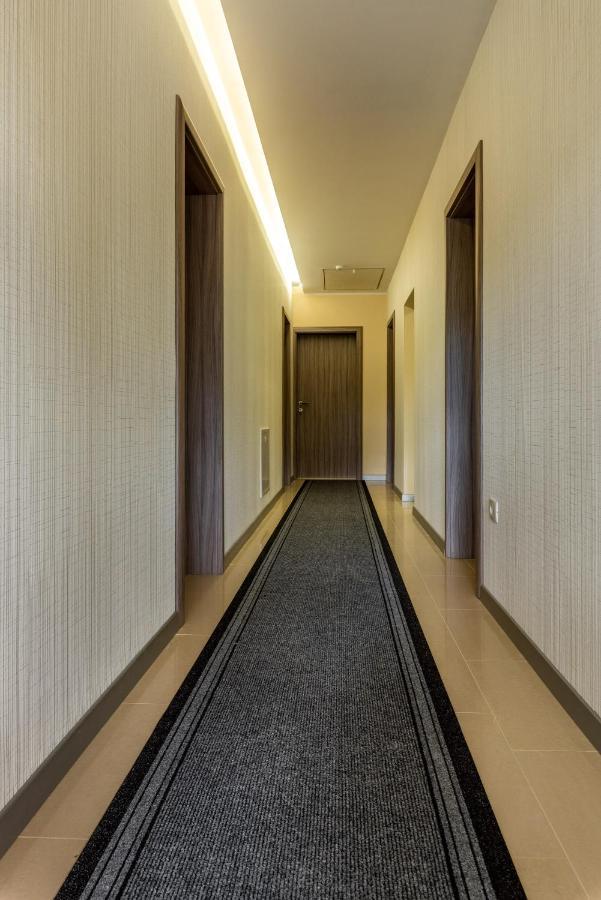 Santalezi Hotel Tomazici מראה חיצוני תמונה